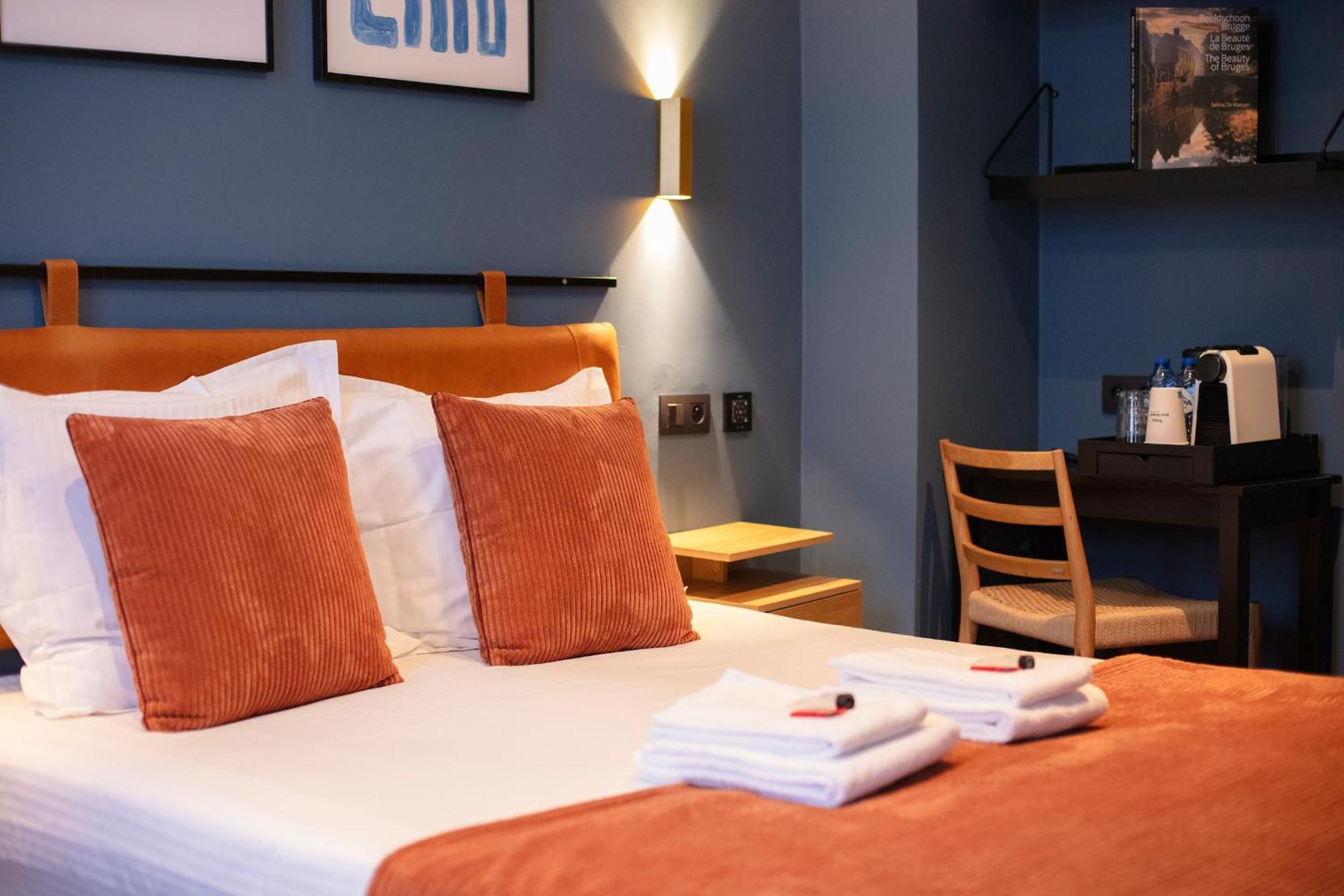 Gillis Eight By Romy&Travis Hotel Brugge Bagian luar foto